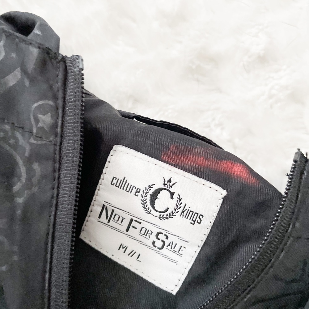 NWT- CULTURE KINGS unisex duplex windbreaker backpack jacket - Picture 10 of 16